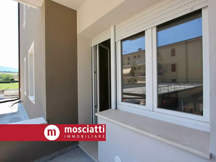 Immagine 8 di Appartamento in vendita  in Via Dante a Cerreto D'esi