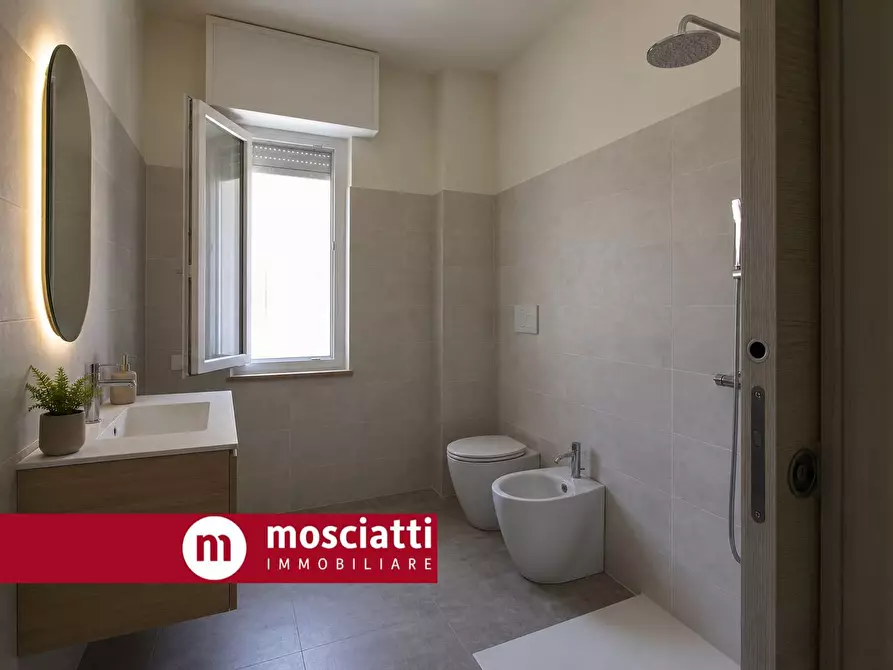 Immagine 14 di Appartamento in vendita  in Via Dante a Cerreto D'esi