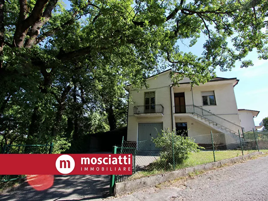 Immagine 3 di Casa indipendente in vendita  in Vocabolo II Passo Gabella 126 a Esanatoglia