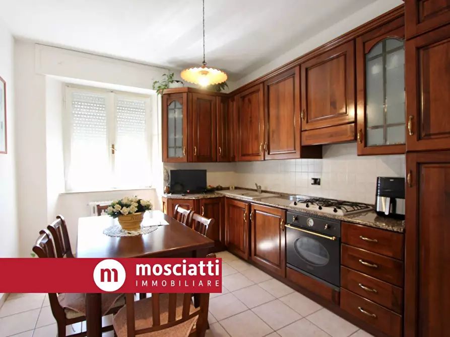 Immagine 4 di Casa indipendente in vendita  in Vocabolo II Passo Gabella 126 a Esanatoglia