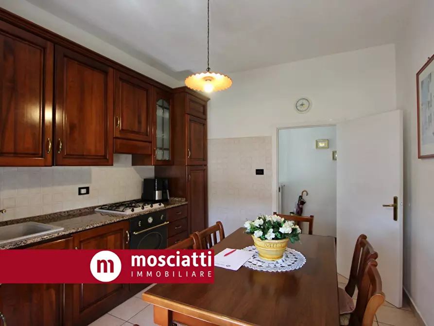 Immagine 5 di Casa indipendente in vendita  in Vocabolo II Passo Gabella 126 a Esanatoglia