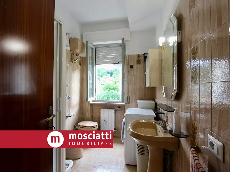 Immagine 14 di Appartamento in vendita  in Corso Italia 4 a Esanatoglia