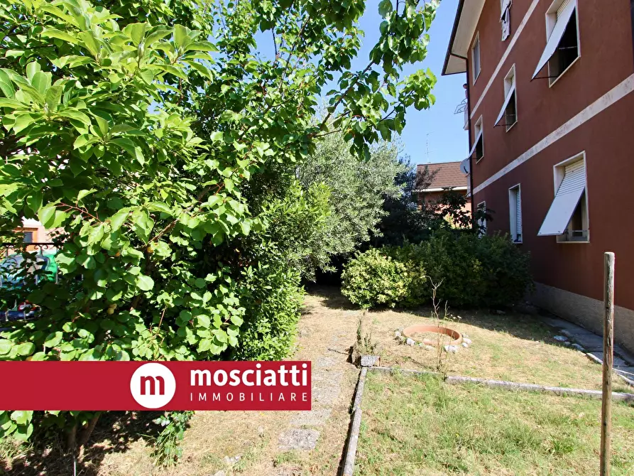 Immagine 15 di Appartamento in vendita  in Corso Italia 4 a Esanatoglia