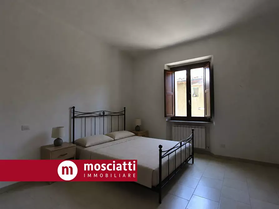 Immagine 12 di Appartamento in vendita  in Via Venezian 79 a Esanatoglia