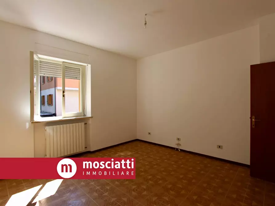 Immagine 12 di Appartamento in vendita  in Via Paris Scipione 8 a Esanatoglia
