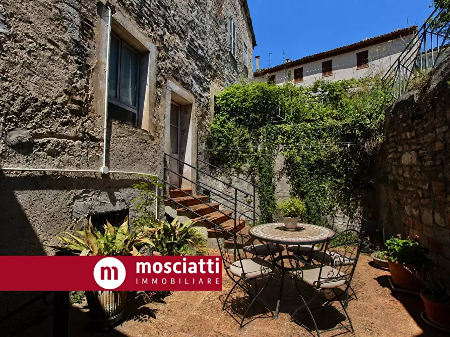 Immagine 2 di Casa indipendente in vendita  in Corso Vittorio Emanuele II 47 a Esanatoglia