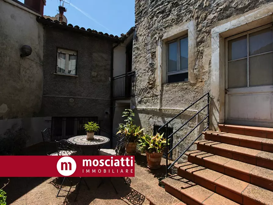 Immagine 3 di Casa indipendente in vendita  in Corso Vittorio Emanuele II 47 a Esanatoglia