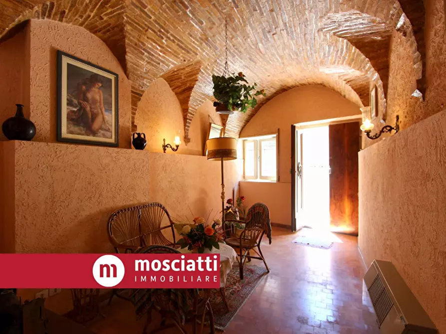 Immagine 8 di Casa indipendente in vendita  in Corso Vittorio Emanuele II 47 a Esanatoglia