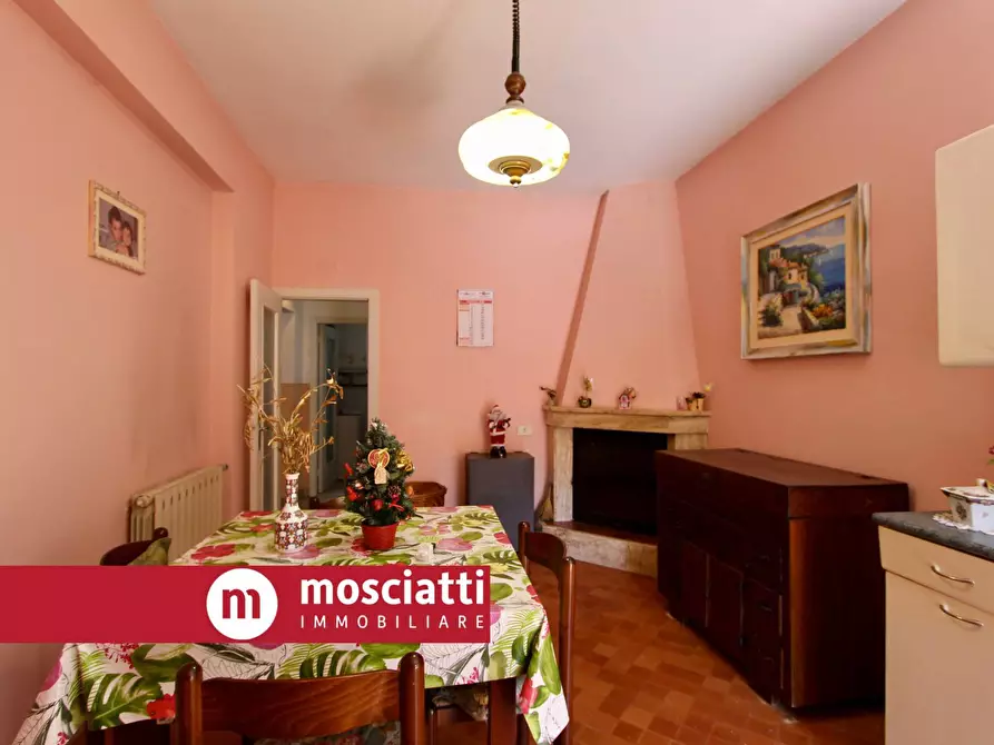 Immagine 12 di Casa indipendente in vendita  in Corso Vittorio Emanuele II 47 a Esanatoglia
