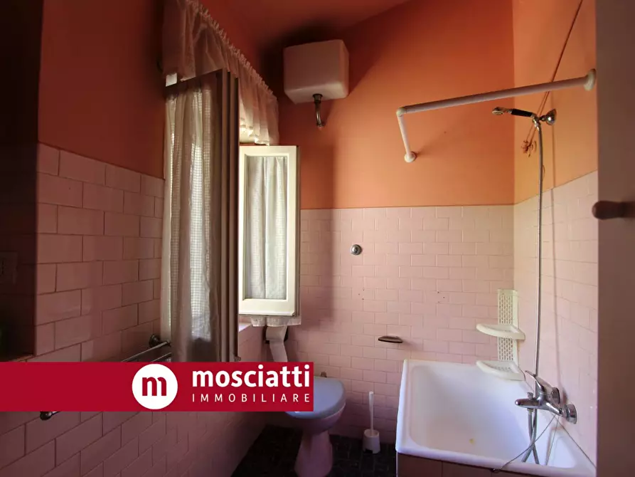 Immagine 14 di Casa indipendente in vendita  in Corso Vittorio Emanuele II 47 a Esanatoglia