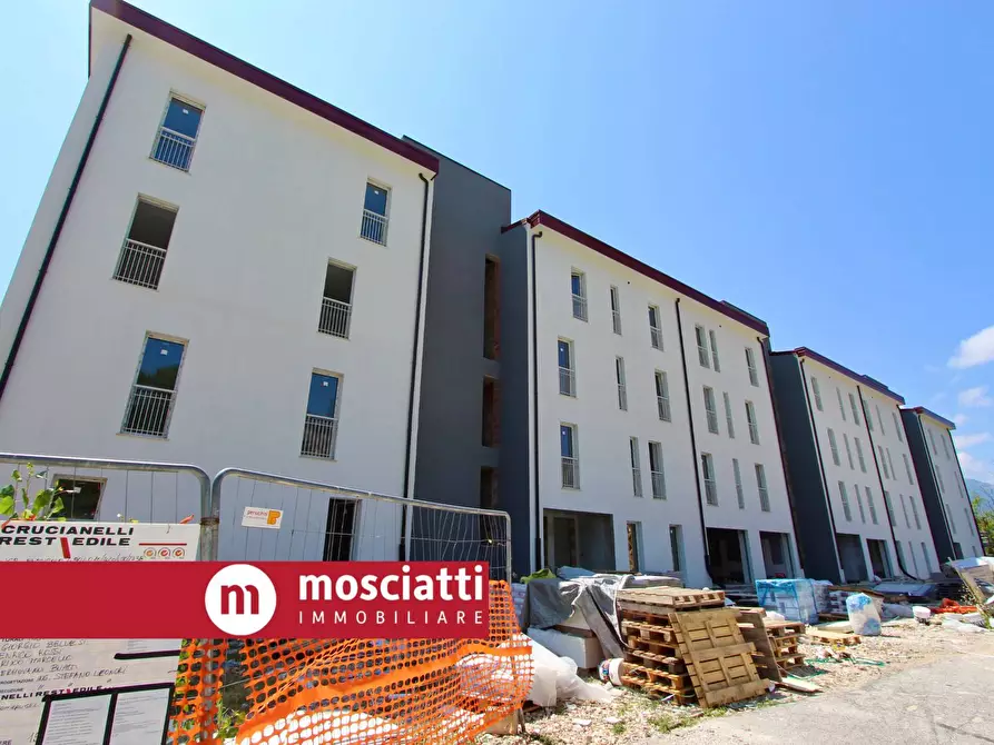 Immagine 1 di Appartamento in vendita  in Via V. Varano 30 a Camerino