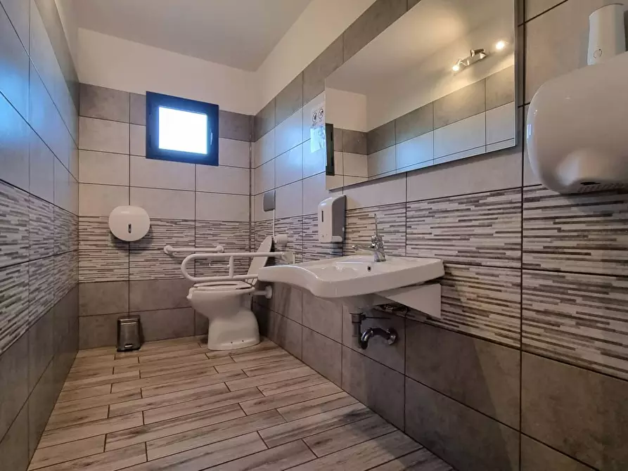 Immagine 14 di Attività commerciale in vendita  in Via Roma a Gonnesa