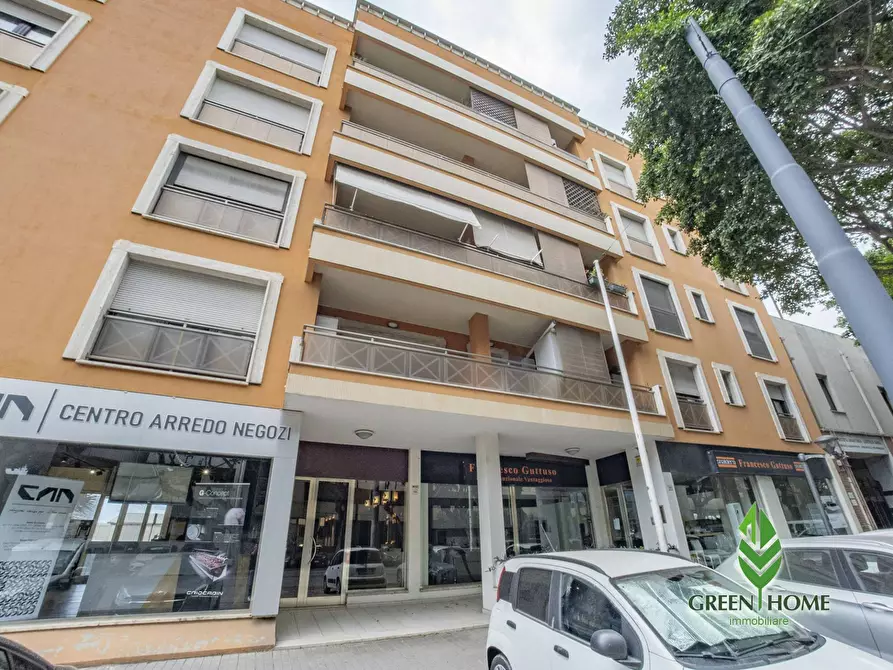 Immagine 1 di Appartamento in vendita  in Viale Trieste a Cagliari