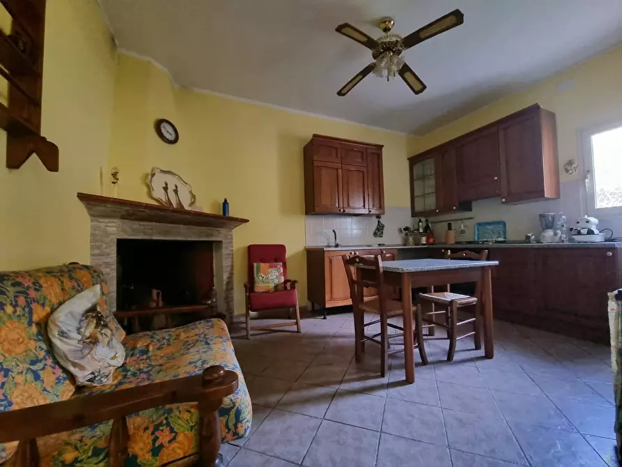 Immagine 5 di Casa indipendente in vendita  in Via Grazia Deledda a Gonnesa