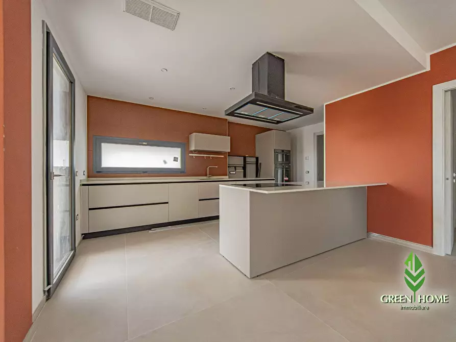 Immagine 11 di Villa in vendita  in Via Mandrolisai a Quartu Sant'elena