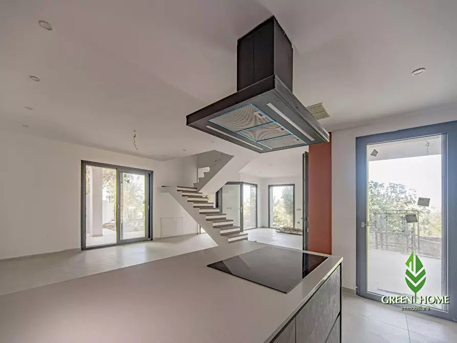 Immagine 12 di Villa in vendita  in Via Mandrolisai a Quartu Sant'elena