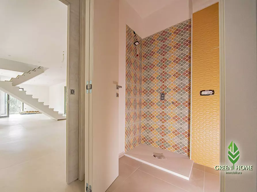 Immagine 26 di Villa in vendita  in Via Mandrolisai a Quartu Sant'elena