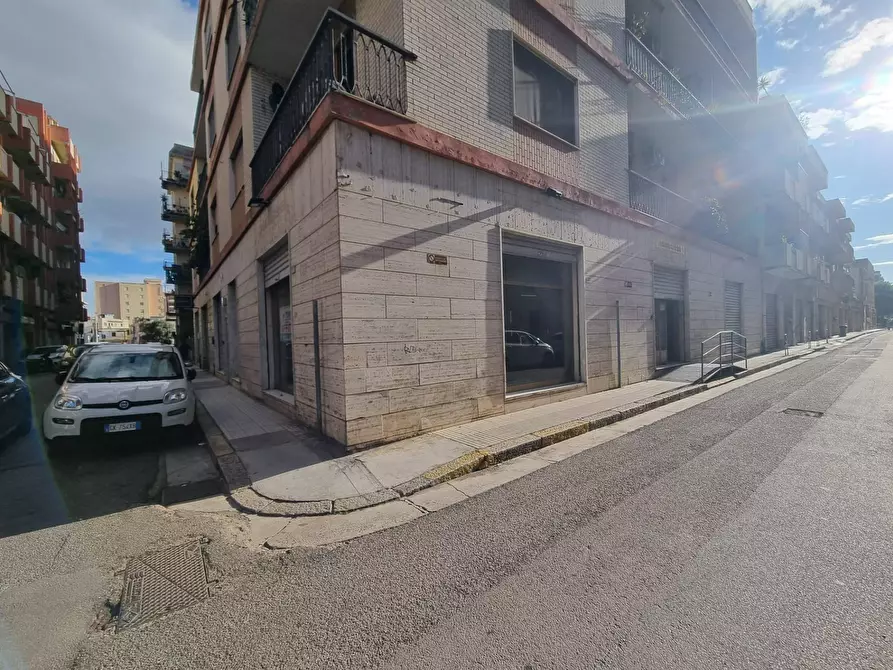 Immagine 2 di Locale commerciale in vendita  in Via Cilea a Quartu Sant'elena