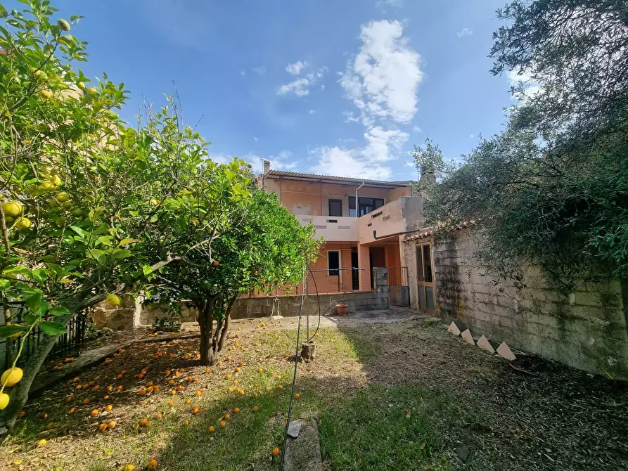 Immagine 12 di Casa indipendente in vendita  in Via San Pietro a Gonnesa