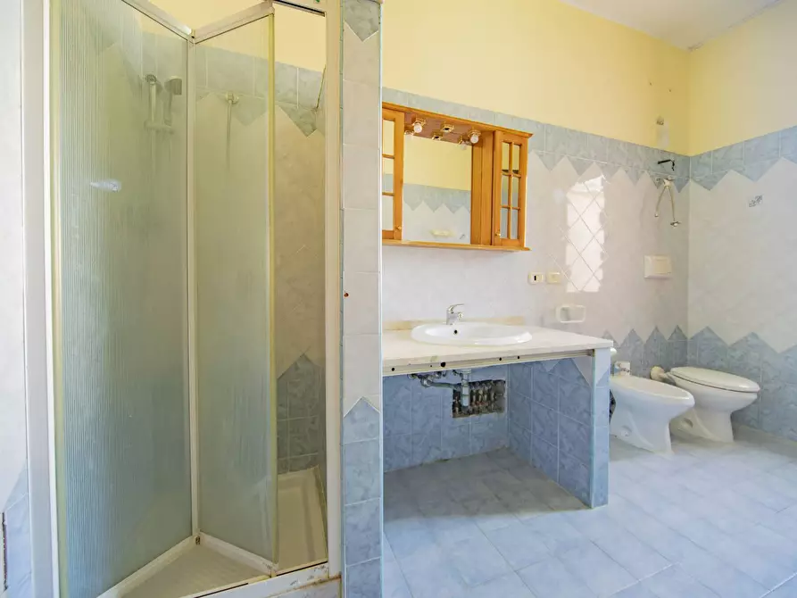 Immagine 9 di Casa semindipendente in vendita  in Via Oristano a Sinnai