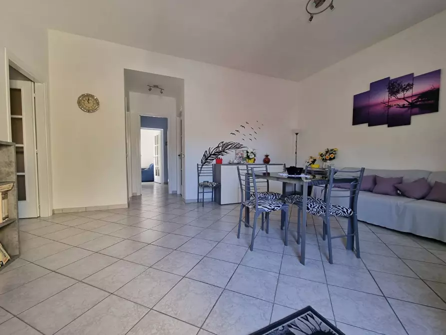 Immagine 3 di Casa indipendente in vendita  in Via Asquer Di Flumini a Elmas