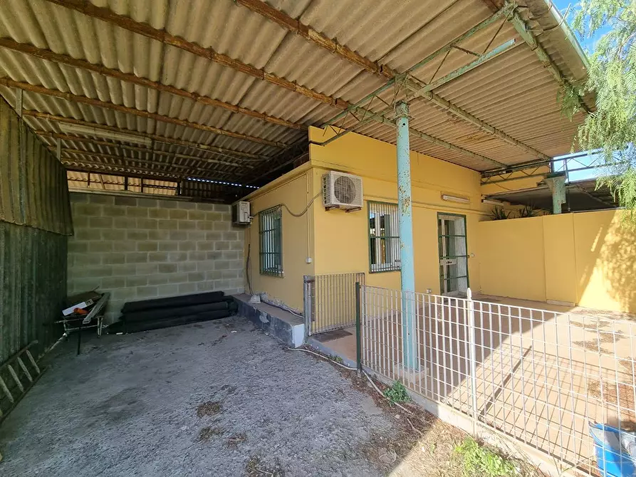 Immagine 4 di Locale commerciale in vendita  in Via Dell'Agricoltura a Cagliari