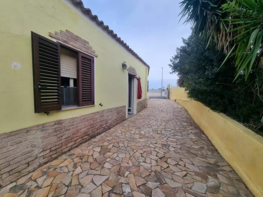 Immagine 2 di Casa indipendente in vendita  in Via Giardini a Gonnesa