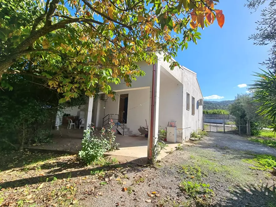 Immagine 2 di Casa indipendente in vendita  in Via Grazia Deledda a Gonnesa