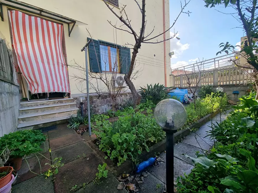 Immagine 13 di Appartamento in vendita  in Via Campidano a Carbonia