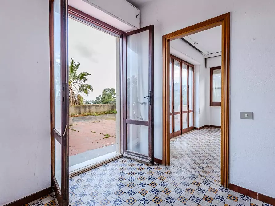 Immagine 10 di Villa in vendita  in Via Delle Acacie a Cagliari