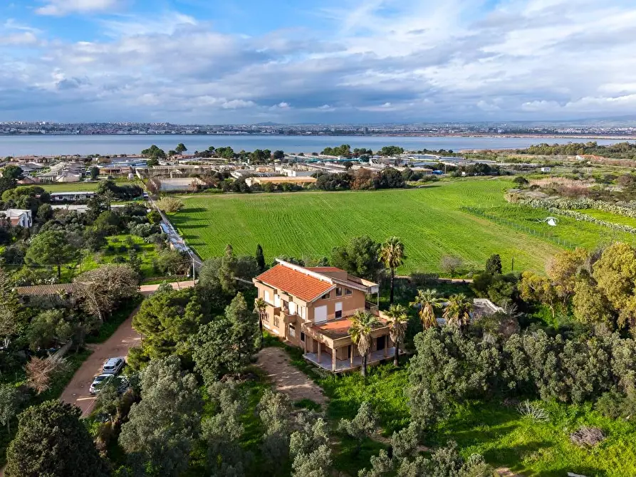 Immagine 23 di Villa in vendita  in Via Delle Acacie a Cagliari