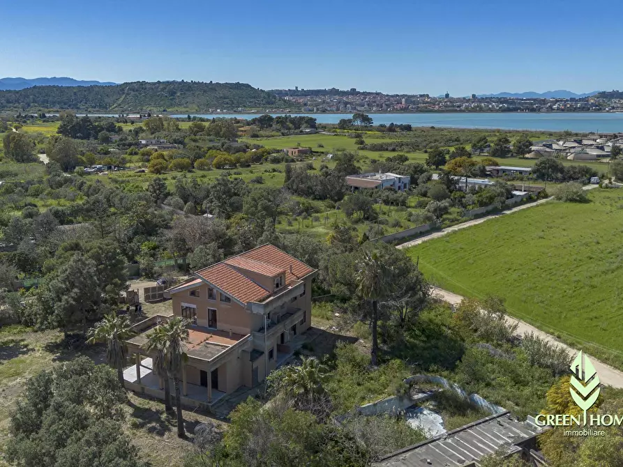 Immagine 2 di Villa in vendita  in Via Delle Acacie a Cagliari