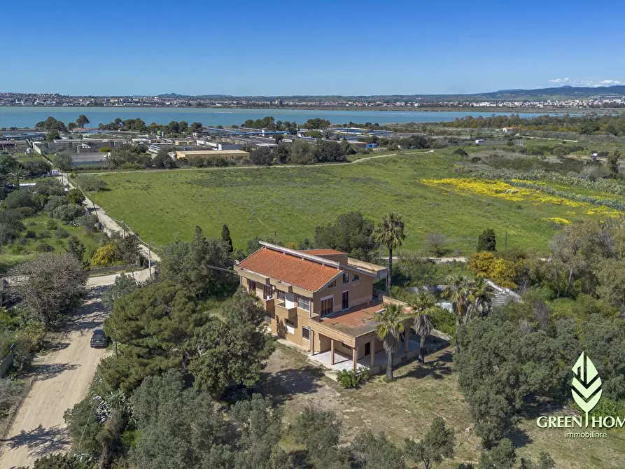 Immagine 3 di Villa in vendita  in Via Delle Acacie a Cagliari