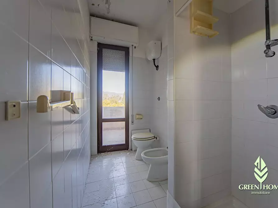 Immagine 20 di Villa in vendita  in Via Delle Acacie a Cagliari