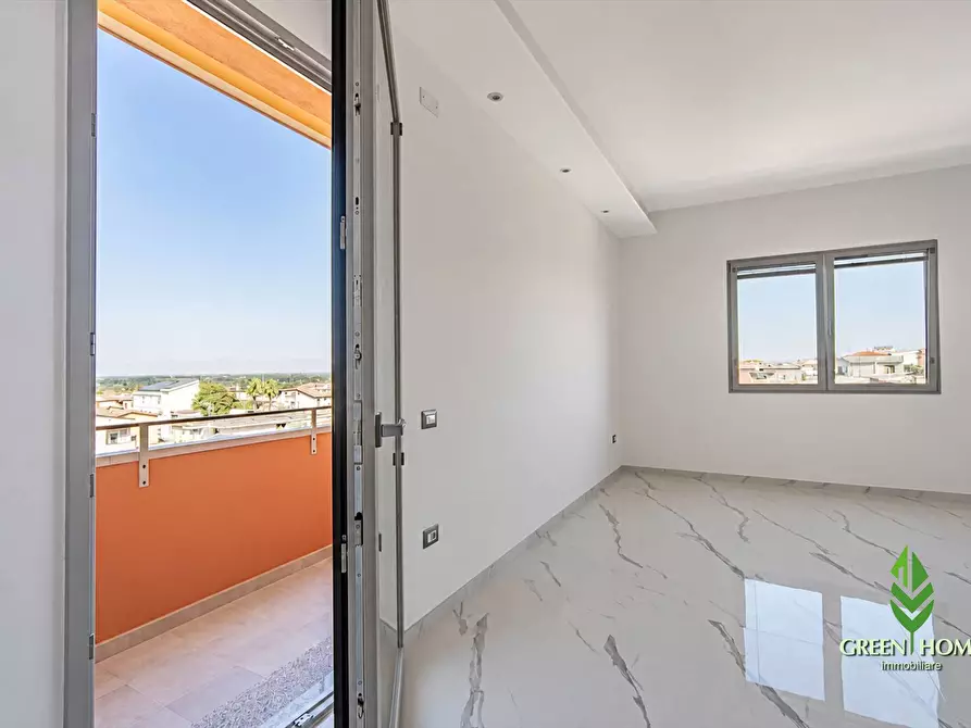 Immagine 6 di Appartamento in vendita  in Via Nazionale a Monastir