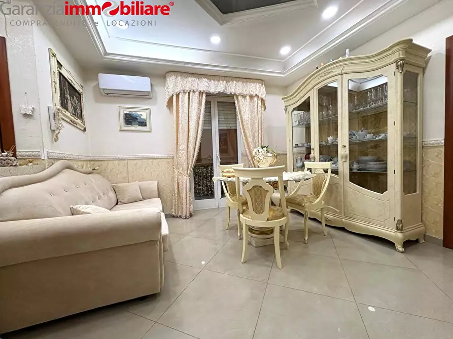 Immagine 3 di Appartamento in vendita  in Via Gherardo Marone a Napoli