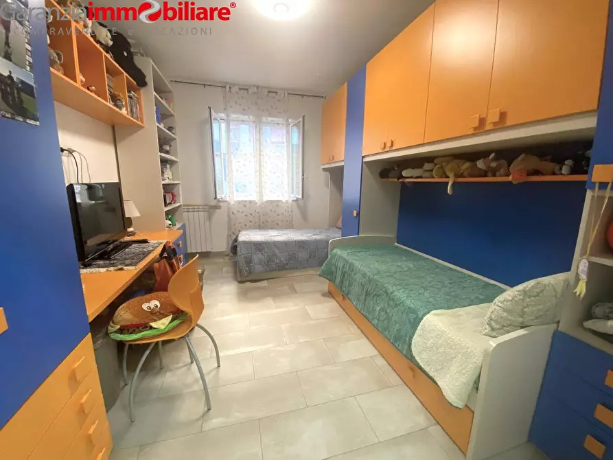 Immagine 8 di Appartamento in vendita  in via stadera a Napoli