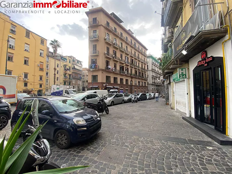 Immagine 8 di Locale commerciale in vendita  in Via Concezio Muzii a Napoli