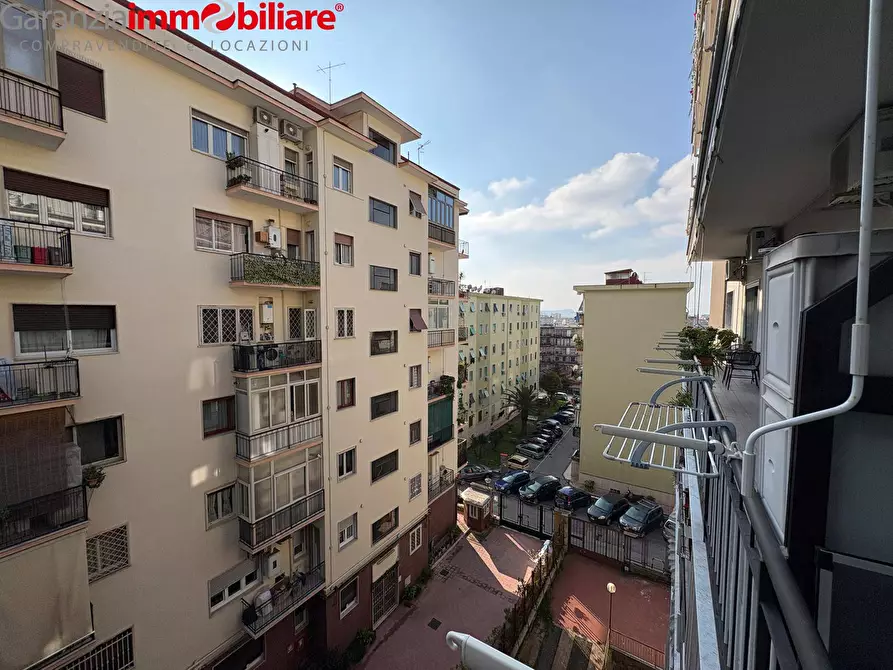 Immagine 21 di Appartamento in vendita  in Via Consalvo a Napoli