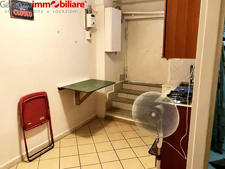 Immagine 6 di Appartamento in vendita  in Vico Taverna Penta a Napoli
