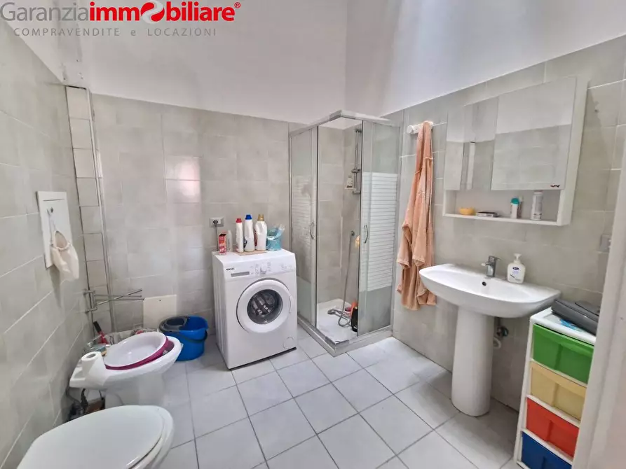 Immagine 7 di Appartamento in vendita  in Via Cesare Rosaroll a Napoli