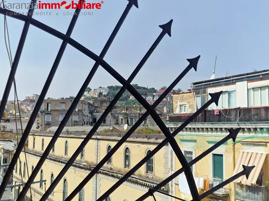 Immagine 8 di Appartamento in vendita  in Via Cesare Rosaroll a Napoli