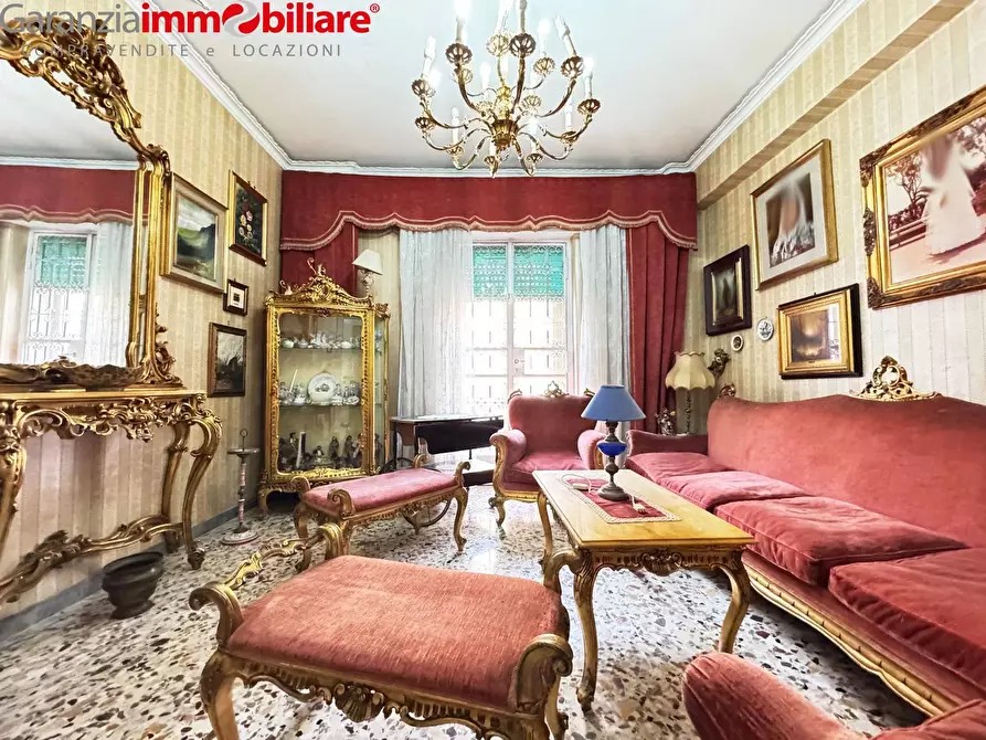 Immagine 6 di Appartamento in vendita  in Via Marco Aurelio Severino a Napoli