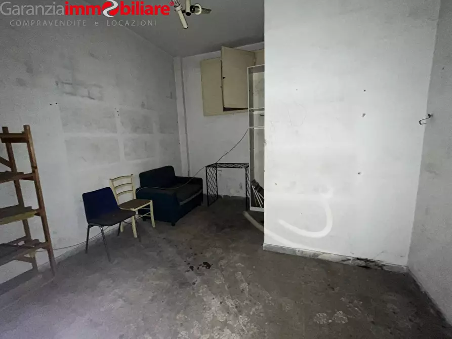 Immagine 6 di Locale commerciale in vendita  in via cupa della vedova a Napoli