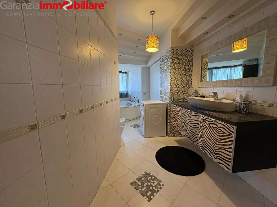 Immagine 12 di Appartamento in vendita  in Via Nicola Nicolini a Napoli