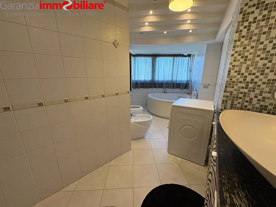 Immagine 13 di Appartamento in vendita  in Via Nicola Nicolini a Napoli