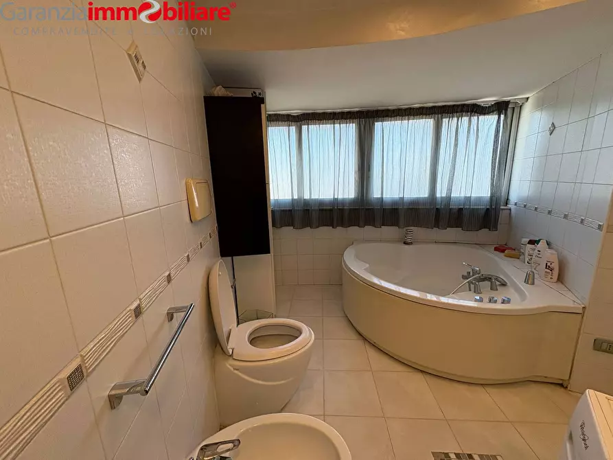 Immagine 14 di Appartamento in vendita  in Via Nicola Nicolini a Napoli