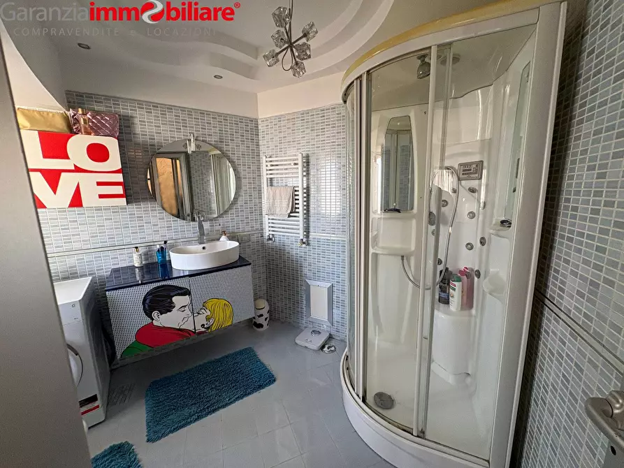 Immagine 15 di Appartamento in vendita  in Via Nicola Nicolini a Napoli