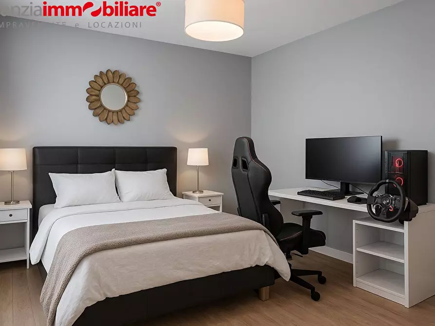 Immagine 21 di Appartamento in vendita  in Via Della Veterinaria a Napoli