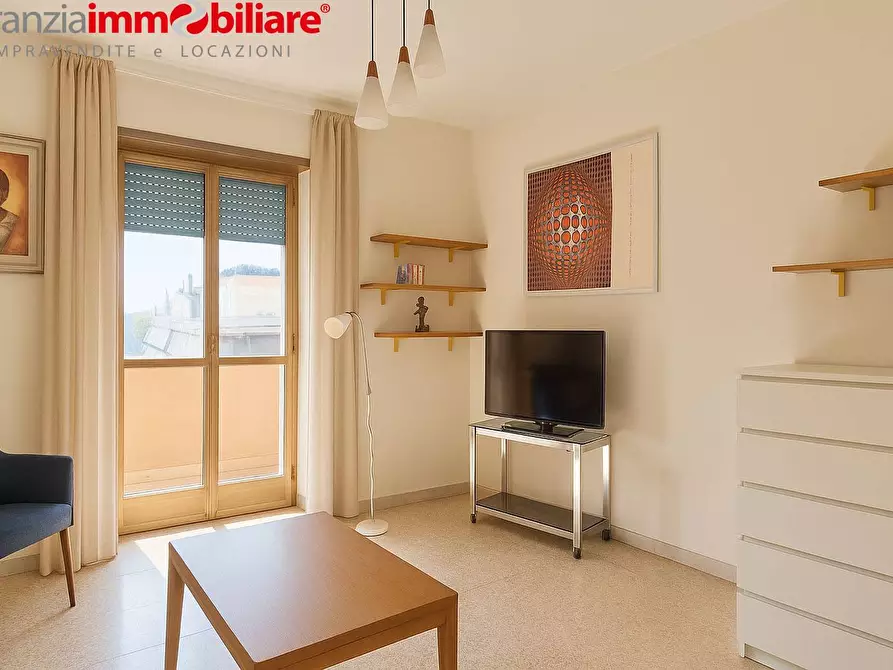 Immagine 4 di Appartamento in vendita  in via miano a Napoli